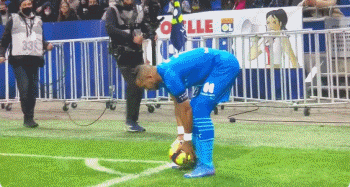 中超11月最佳阵容：法比奥、瓦科领衔，吴曦、王燊超入选