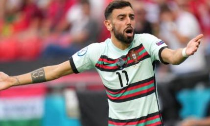 梅西职业生涯获得13座联赛冠军：西甲10冠、法甲2冠、美职联1冠