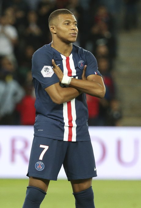 一场1-1，让曼城渔翁得利！阿森纳11打10不胜，英超争冠形势有变