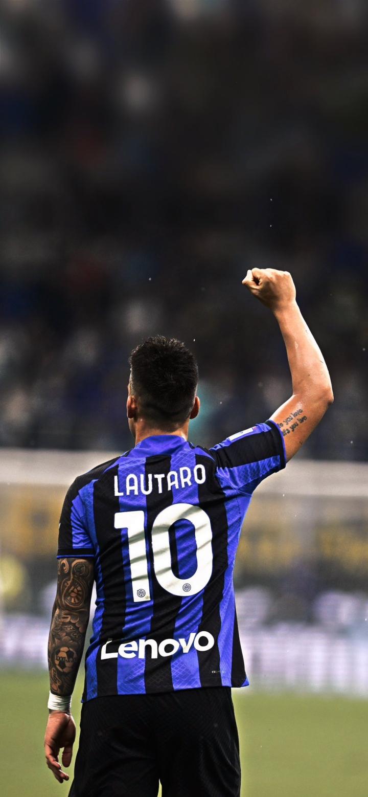 梅西：离开巴萨并非如我所愿，但我对巴萨的深情永恒不灭