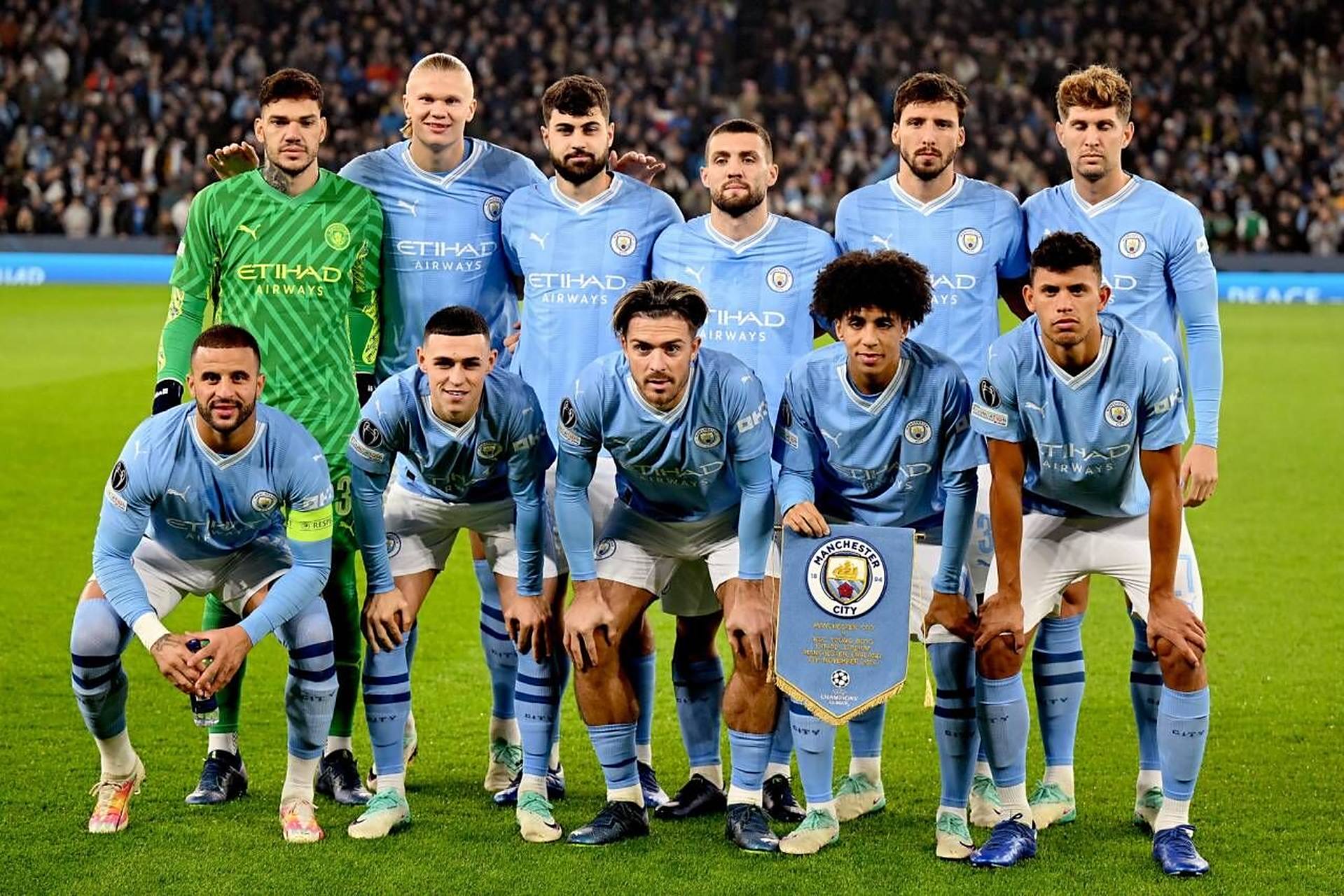 成都蓉城祝贺铜梁龙冲超：期待我们明年中超赛场见