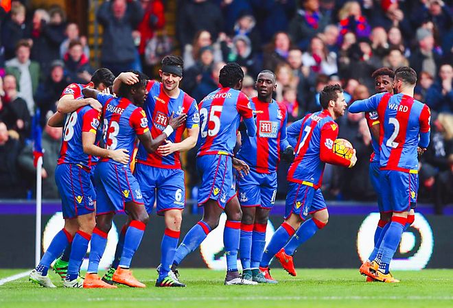 欧文突破防线送出关键助攻