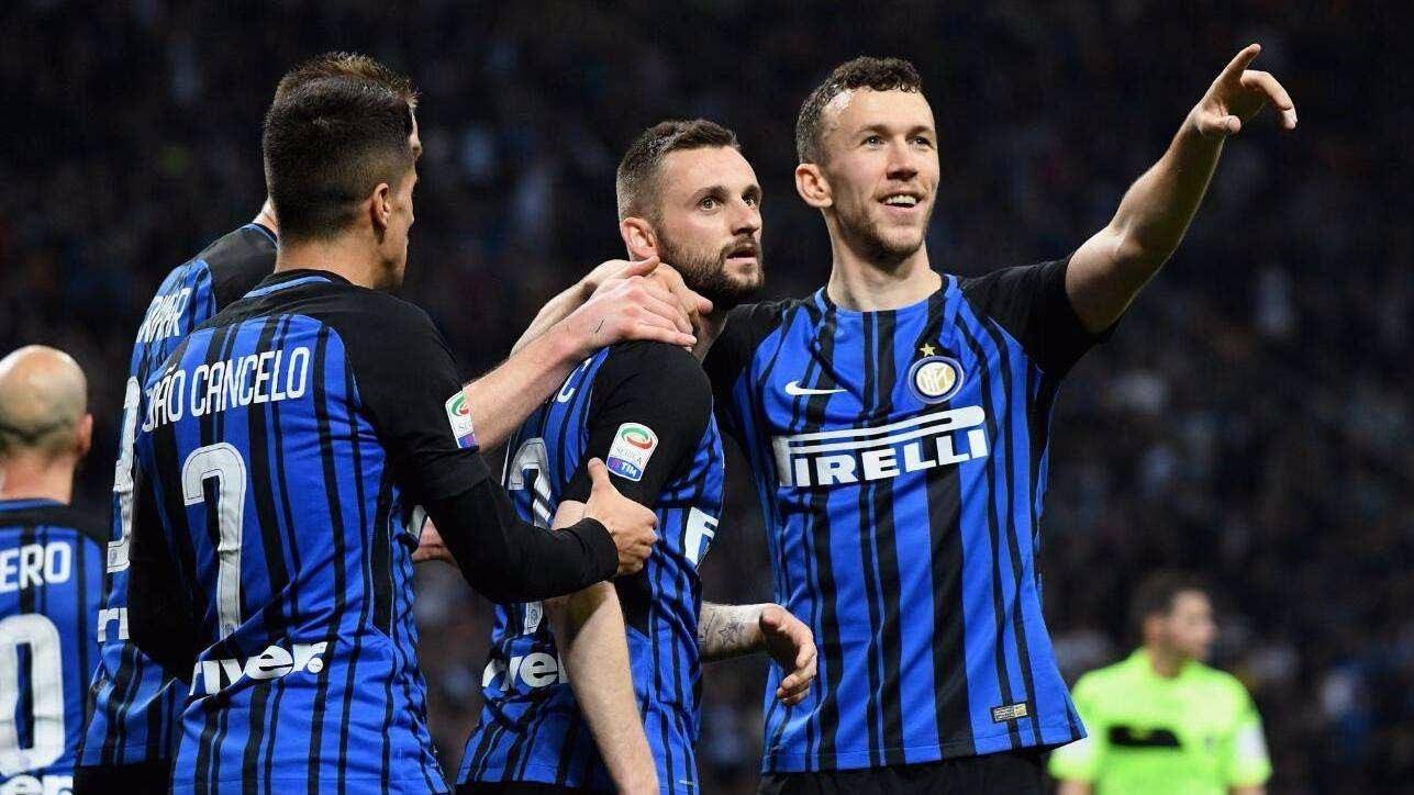 拜仁连续18场联赛每场都至少进两球，距德甲纪录只差两场