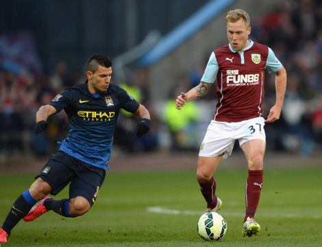 毕尔巴鄂竞技对阵马德里竞技：西甲第15轮巅峰对决，谁能笑到最后？